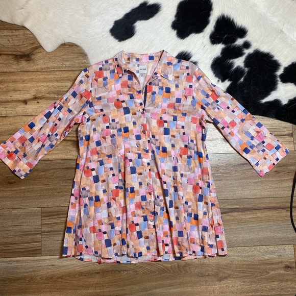 NIC+ZOE Printed Crinkle Button Front Tunic - Picture 2 of 12